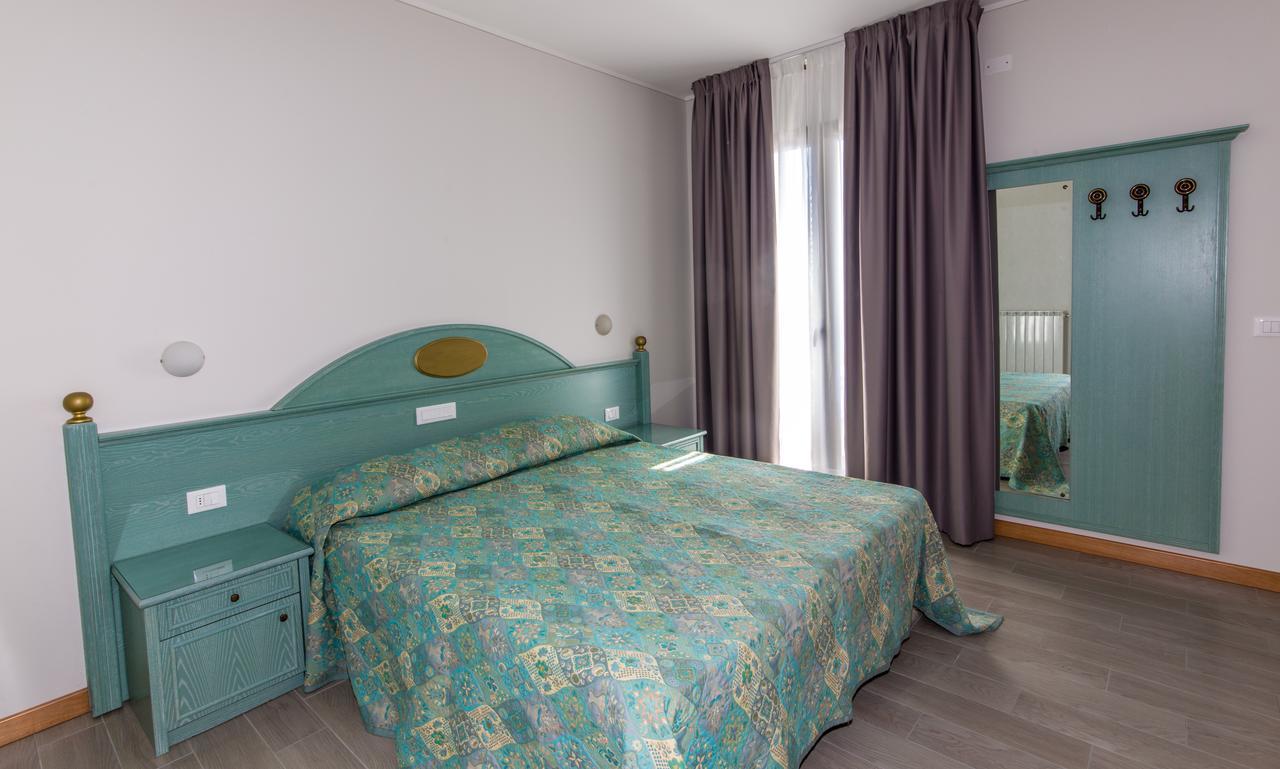 Residence California Lido di Jesolo Exterior foto
